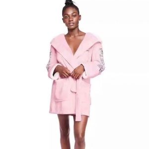 NWT Victorias Secret PINK Sherpa Robe